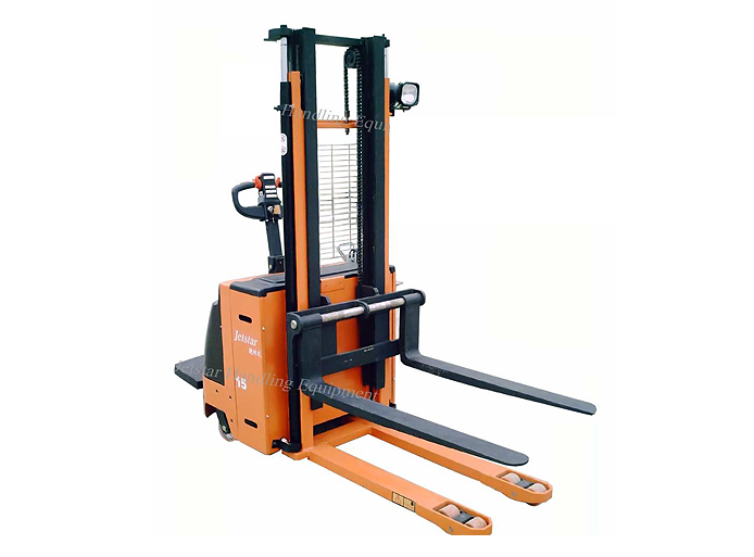 3-Way Pallet Stacker Manufacturer Dubai UAE - ATCOLIFT